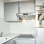 1 Bedroom Gorgeous In Saint-cyprien Appartamento